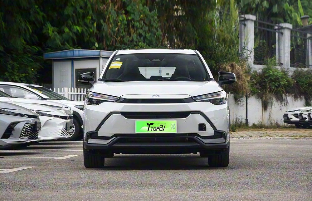 imgi_3_1_3(21) Toyota Frontlander 2026 2.0L– Factory Price From China | Chinese Ev Cars in Ethiopia - Image 1