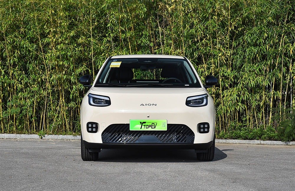 imgi_3_1_3(29) GAC AION UT Super 2026– Factory Price From China | Chinese Ev Cars in Ethiopia - Image 1