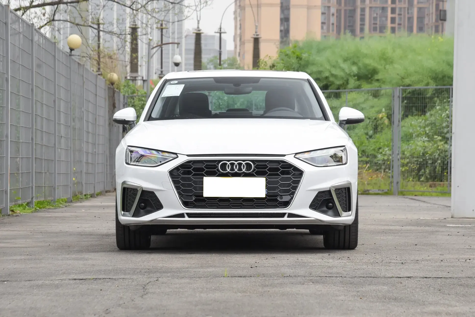 imgi_87_2025-Used-Car-Audi-A4l-China-Luxury-Car-Sedan-Vehicle-for-Sale 2026 Audi A4l Luxury Sedan Car– Wholesale Price From China | Chinese Ev Cars in Ethiopia - Image 1